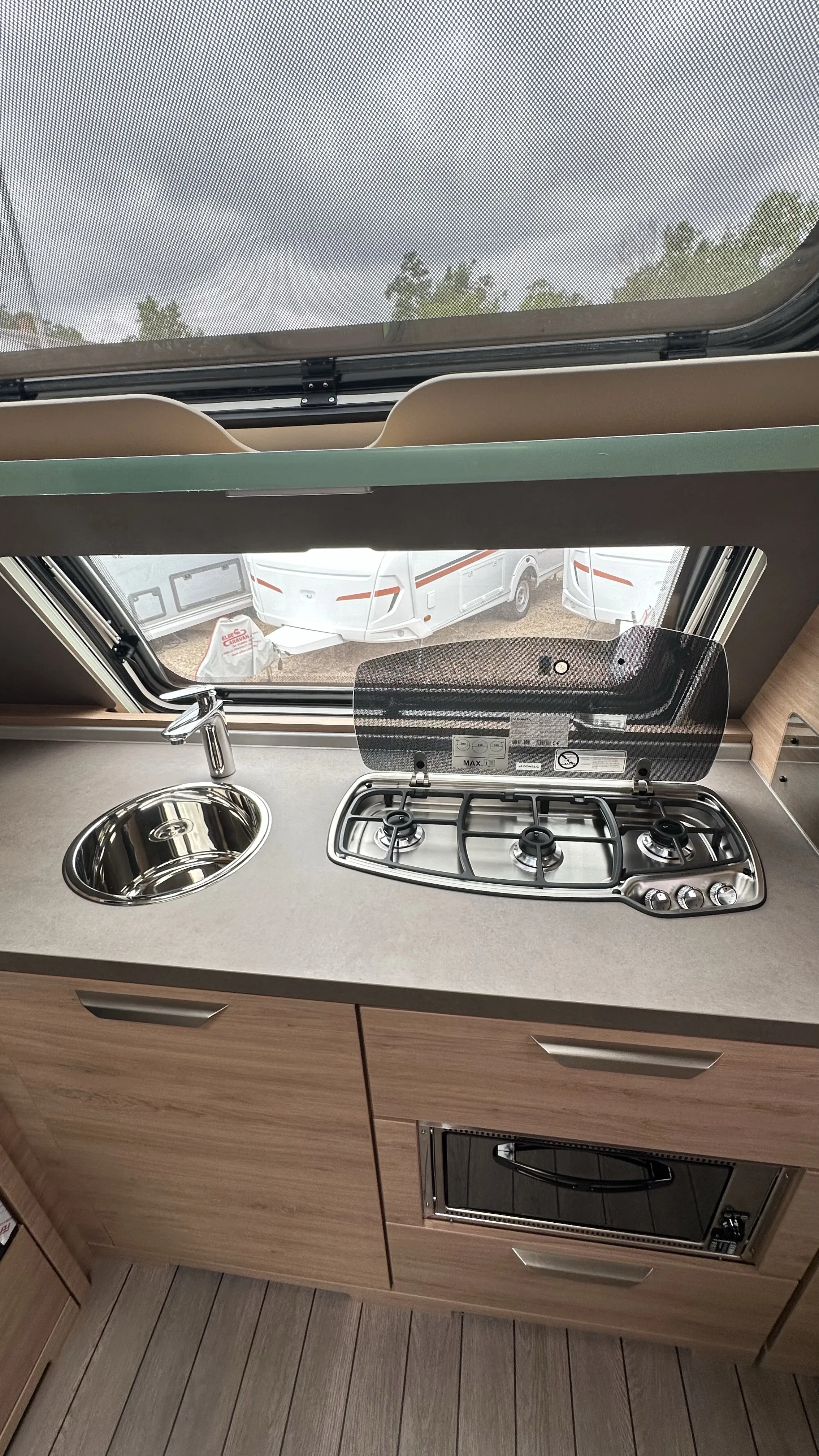 Knaus SW 650 PXB 4238 (16).JPG