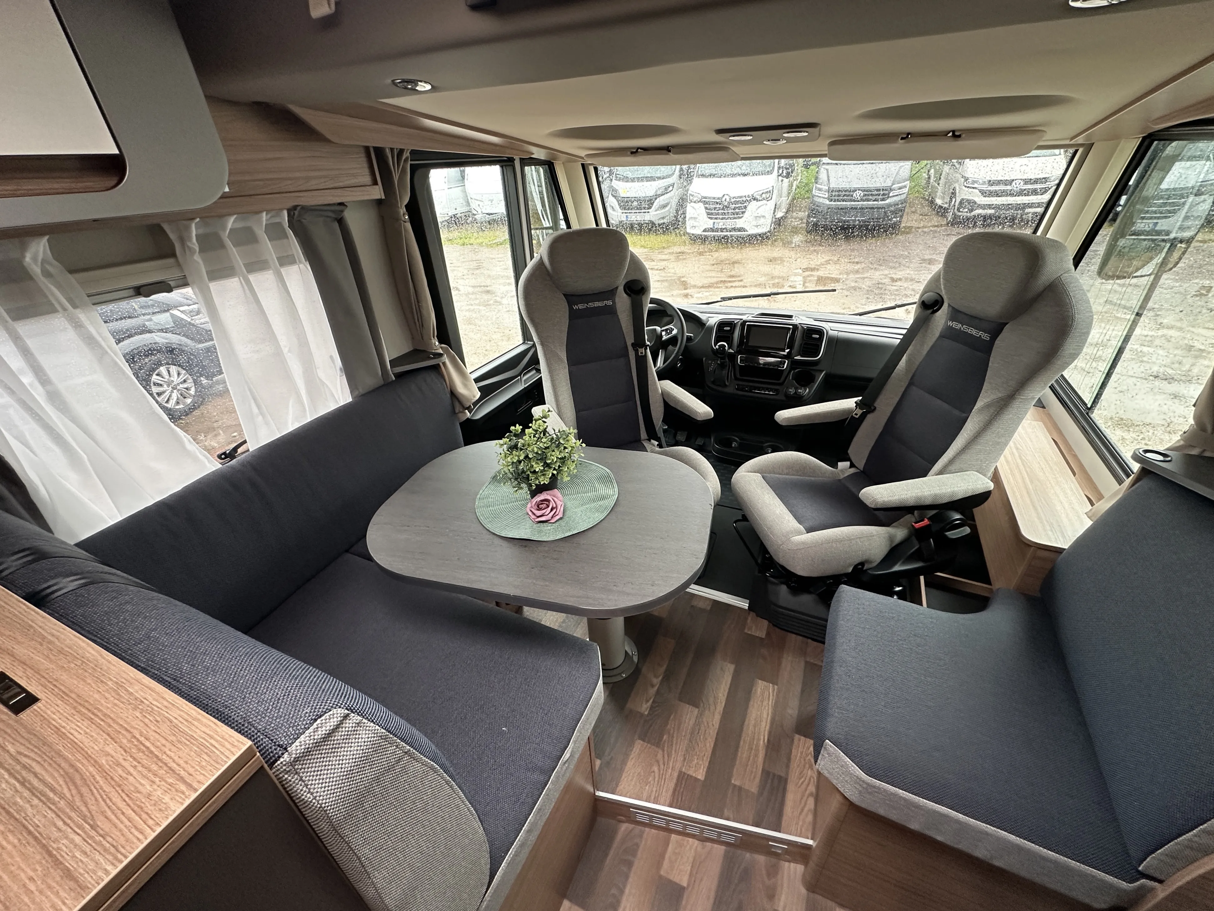 WB CaraCore 700 MEG 5081 (3).JPG