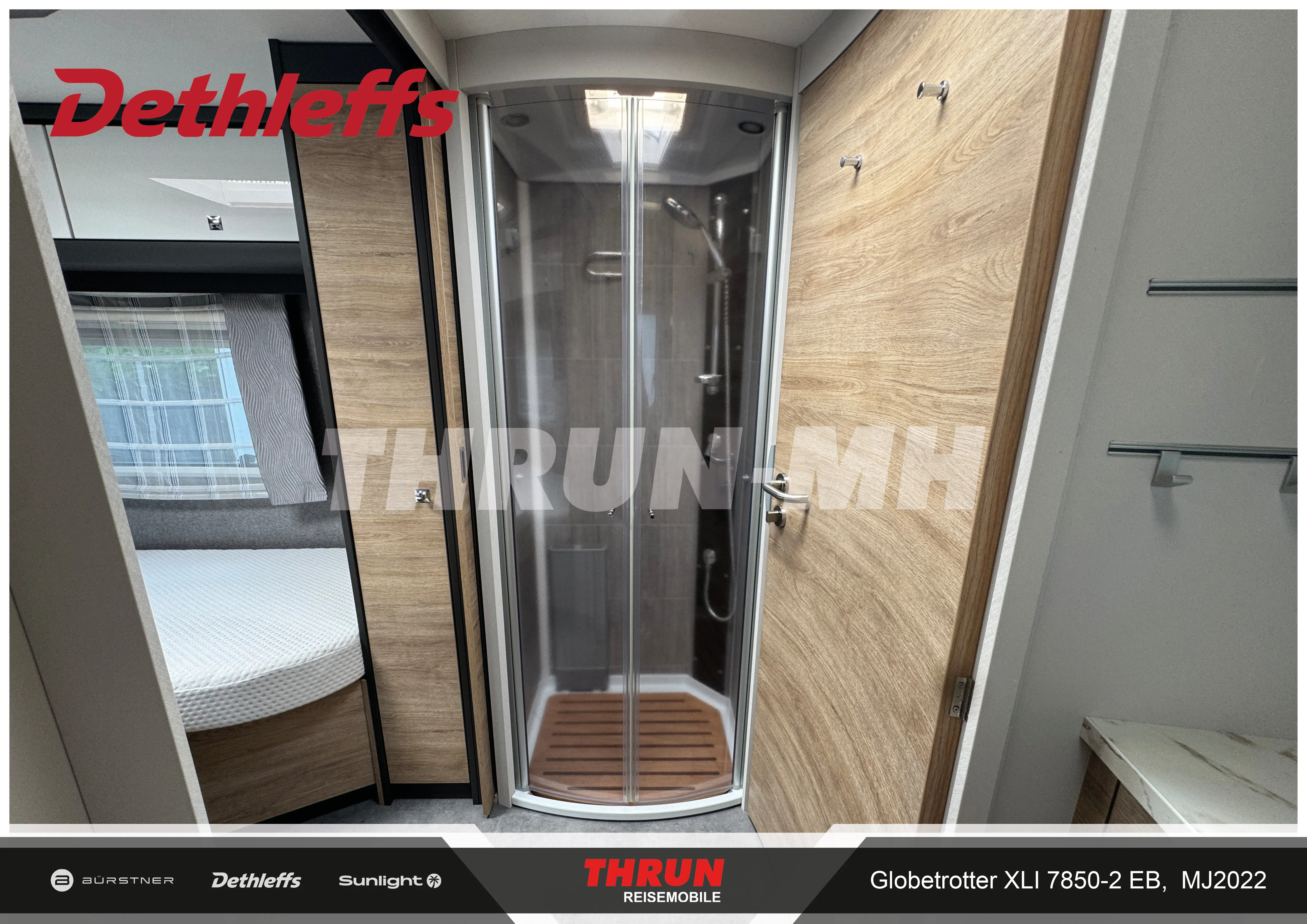 30_GlobetrotterXLI7850-2EB_Duschkabie.jpg