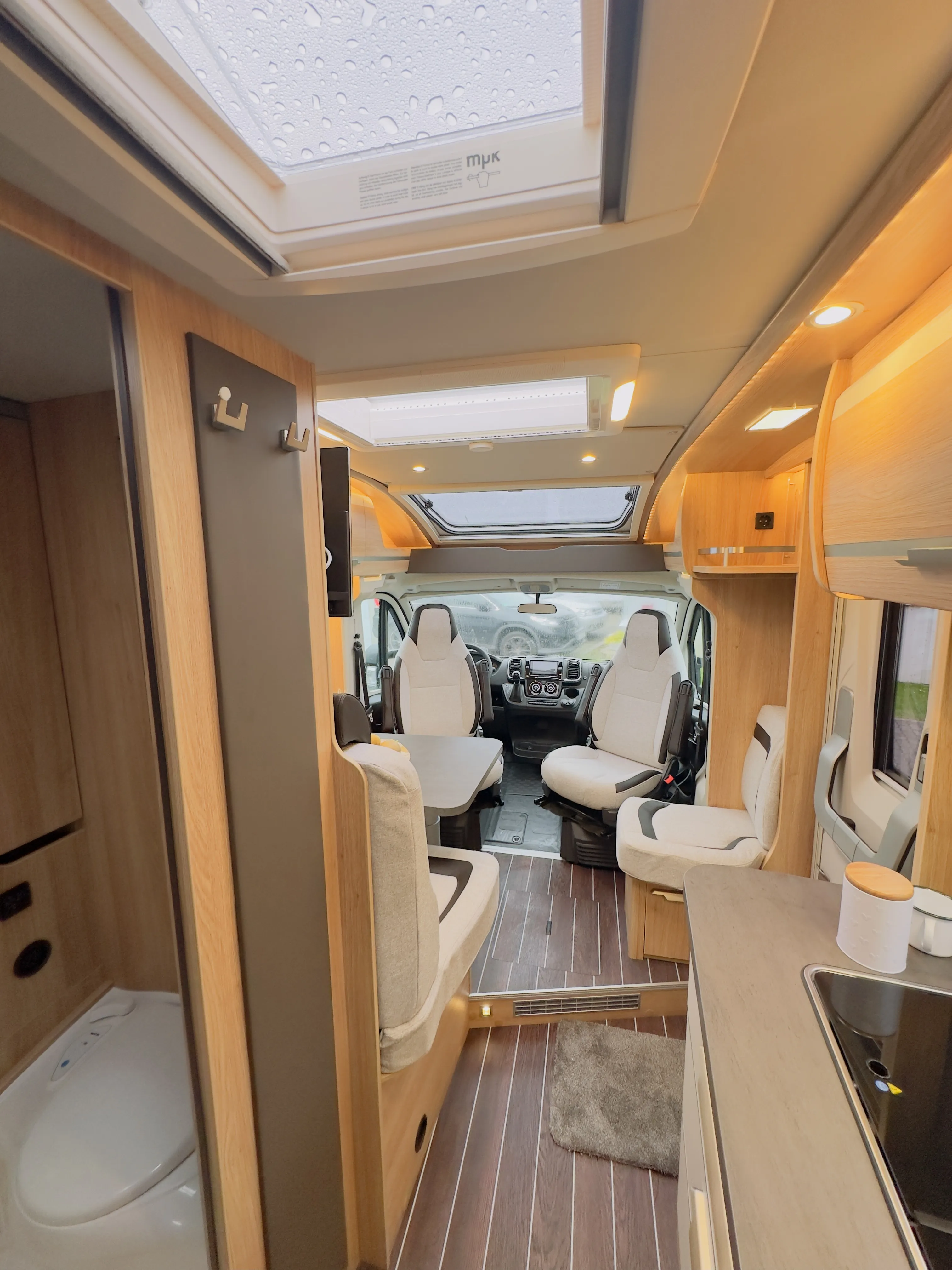 Knaus sky Ti 650 MEG 4981 (18).JPG