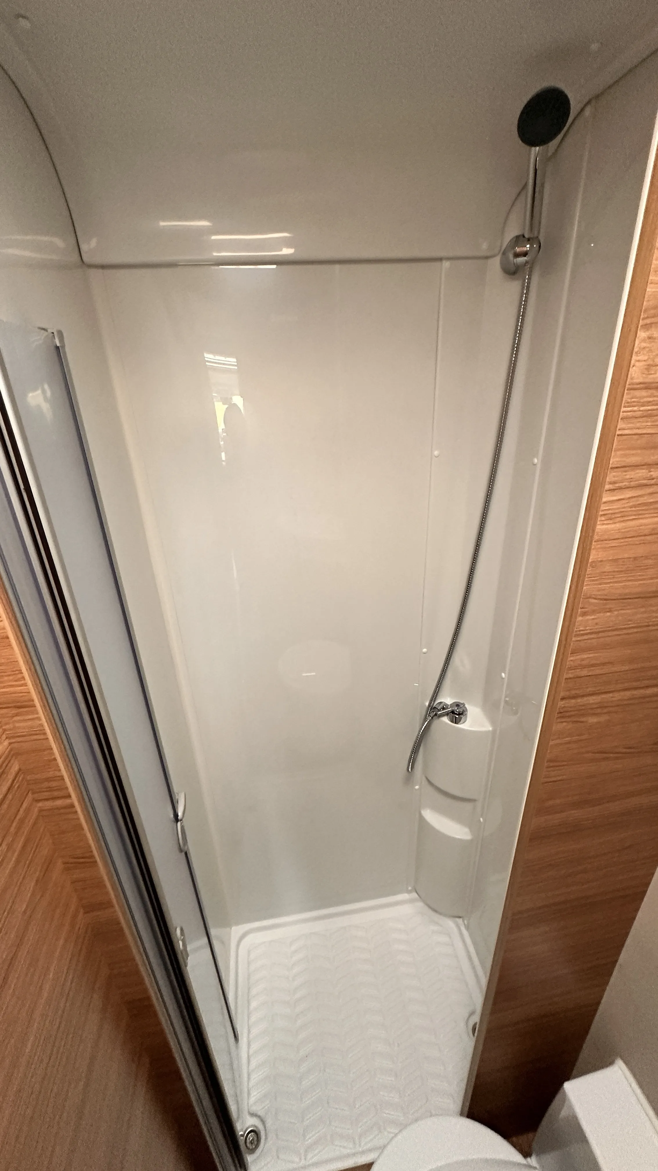 WB CaraSuite 650 MF 4946 (20).JPG