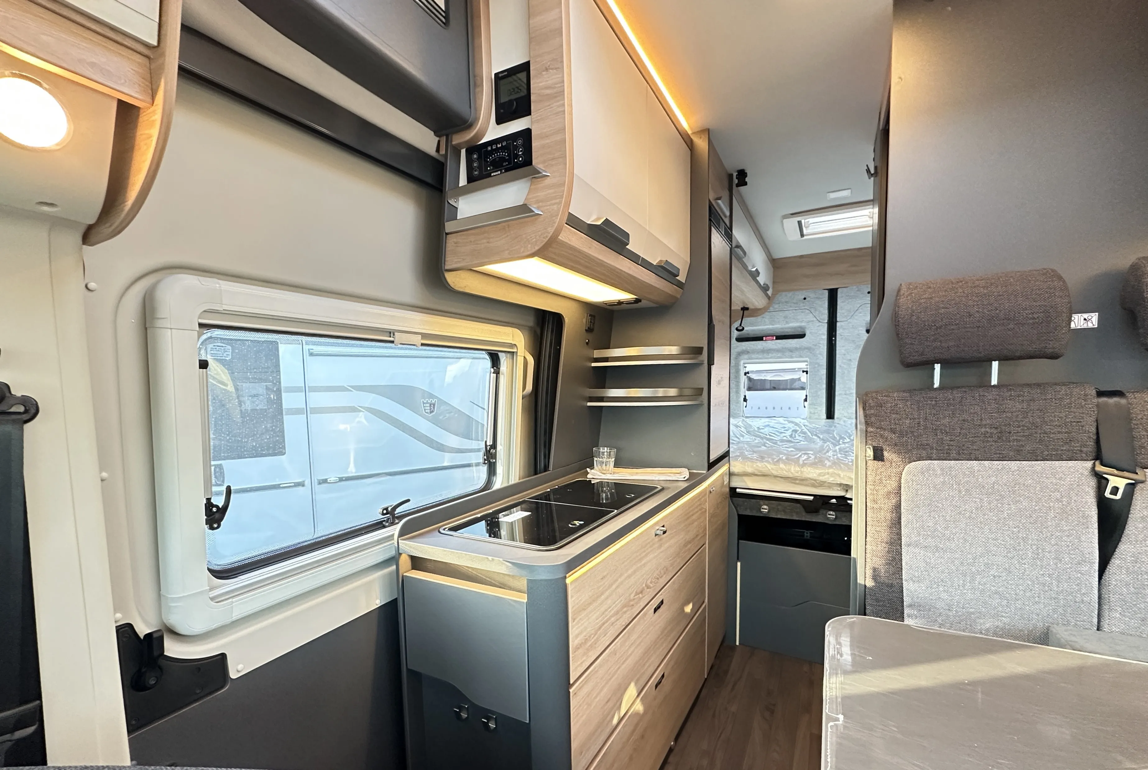 Knaus boxlife 630 5003 (6).JPG