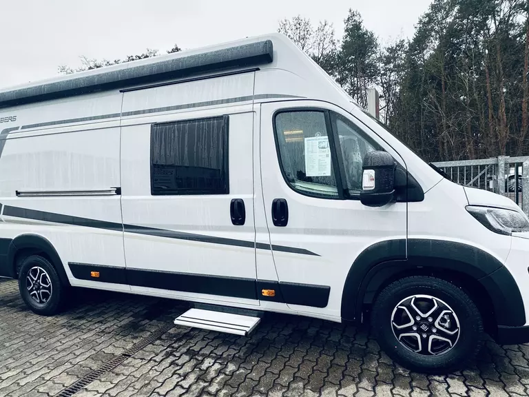 WB 630 MEG 4961 (1).JPG