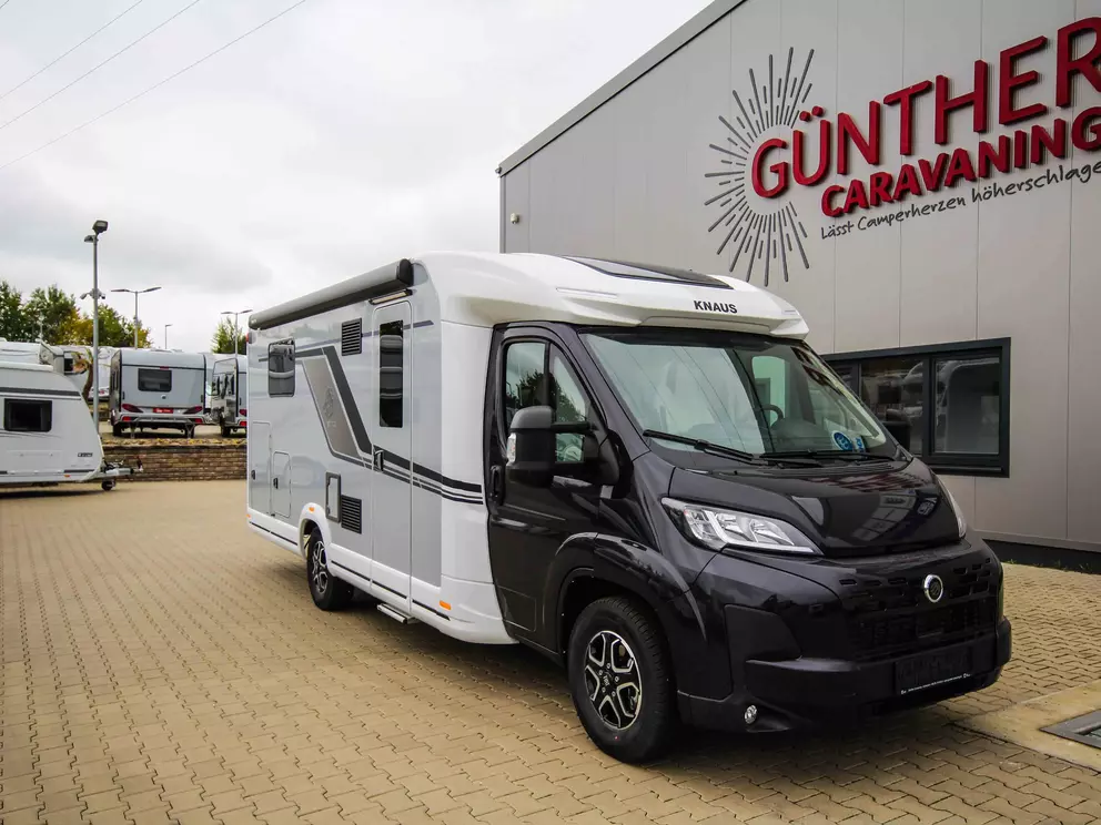 40745835.jpg