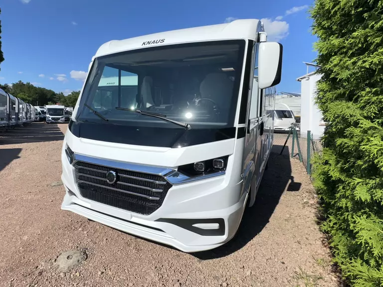 Knaus live I 700 MEG 5236 (2).JPG
