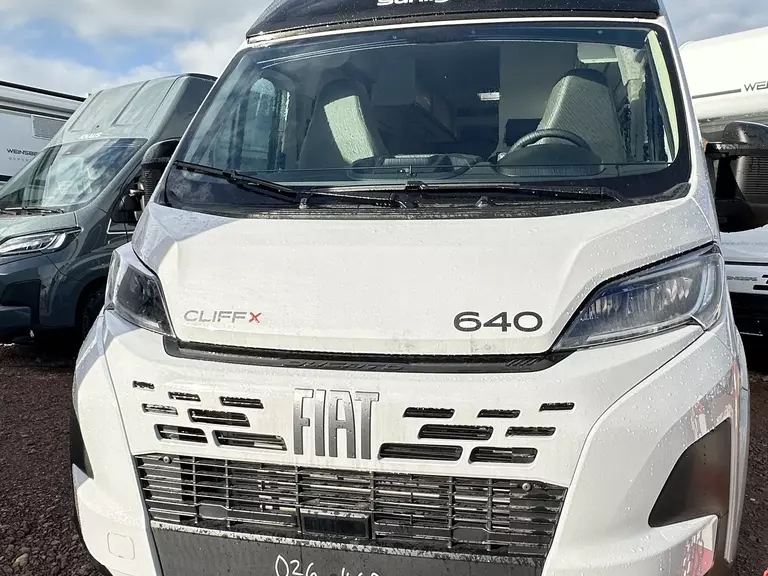 Sunlight Cliff 640  - 5033 (28).JPG