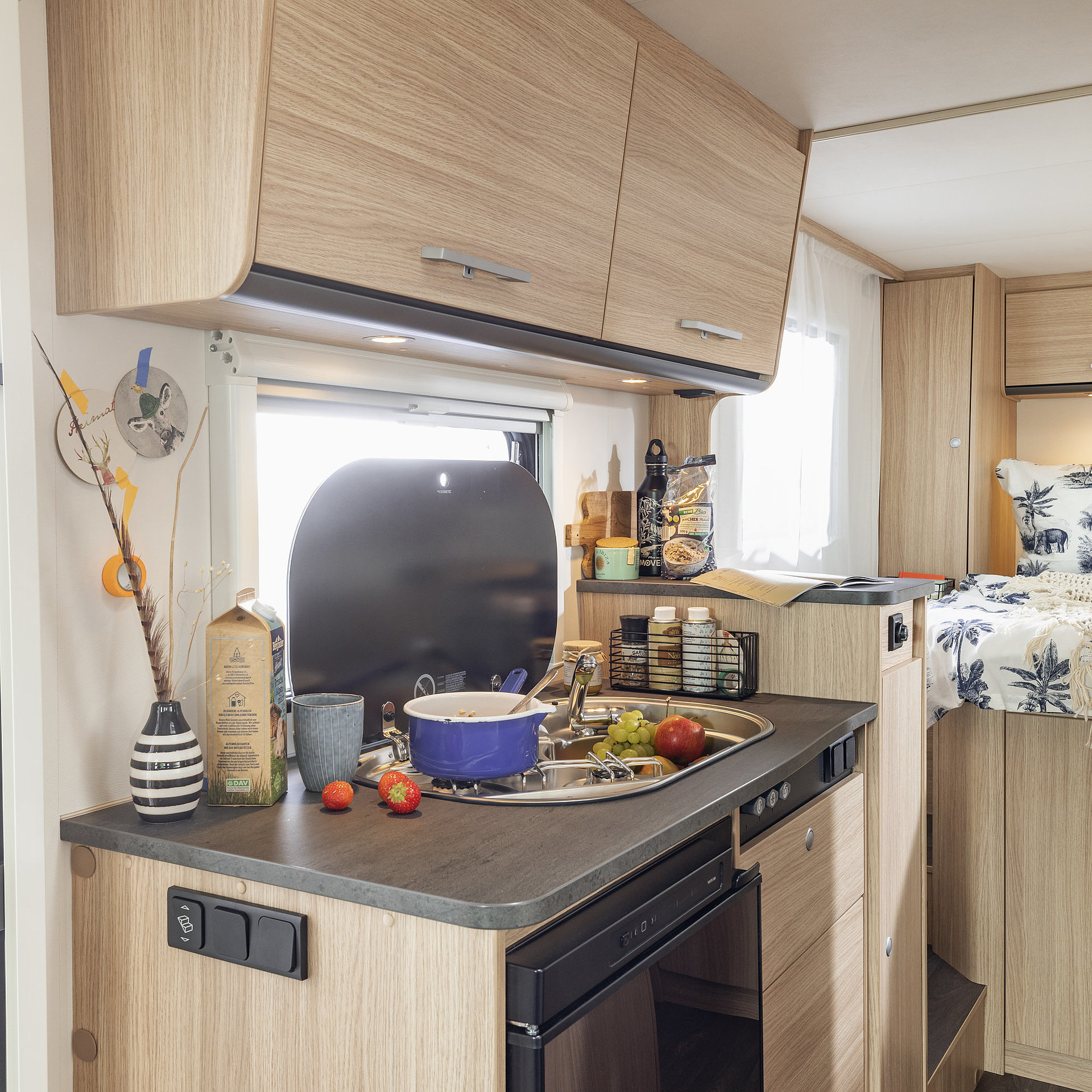 Sunlight Vans Adventure Küchenzeile