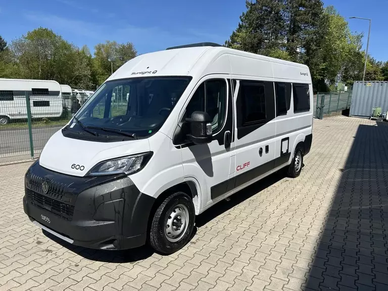 7430161.jpg