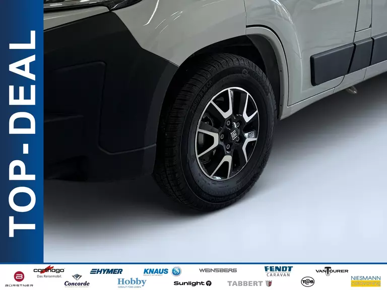 31a6ddb7-9e98-4b75-9d7c-923bba15d849.jpg