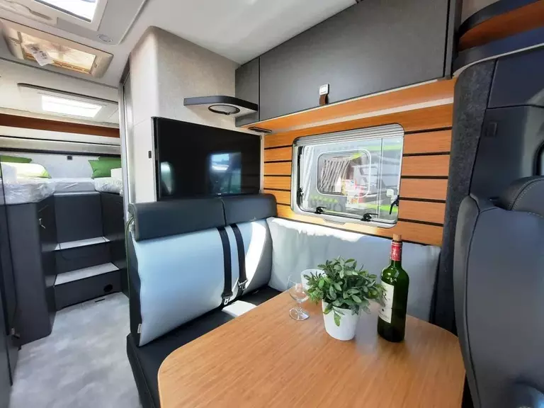 Sicht nach hinten schräg.39381312.jpg