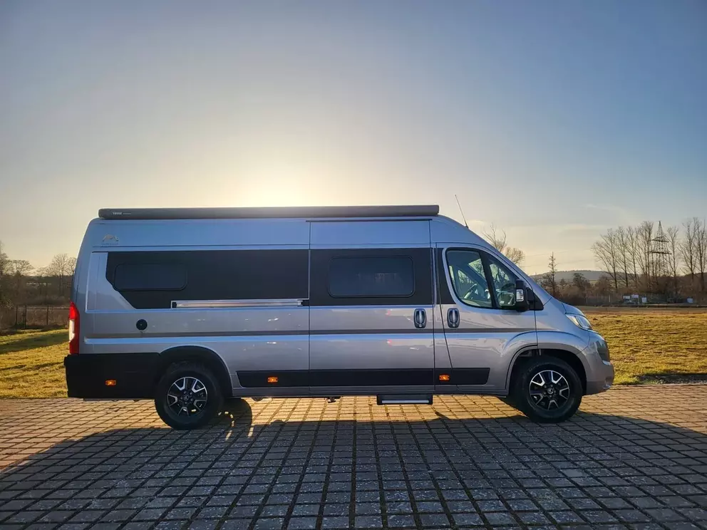 exwz-mooveo-van-63eb-1.46152945.jpg