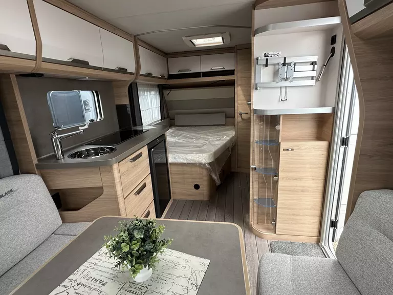 Knaus SW 450 FU 5141 (5).JPG