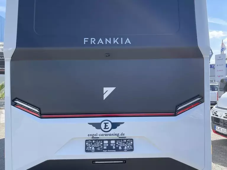 6619559.jpg