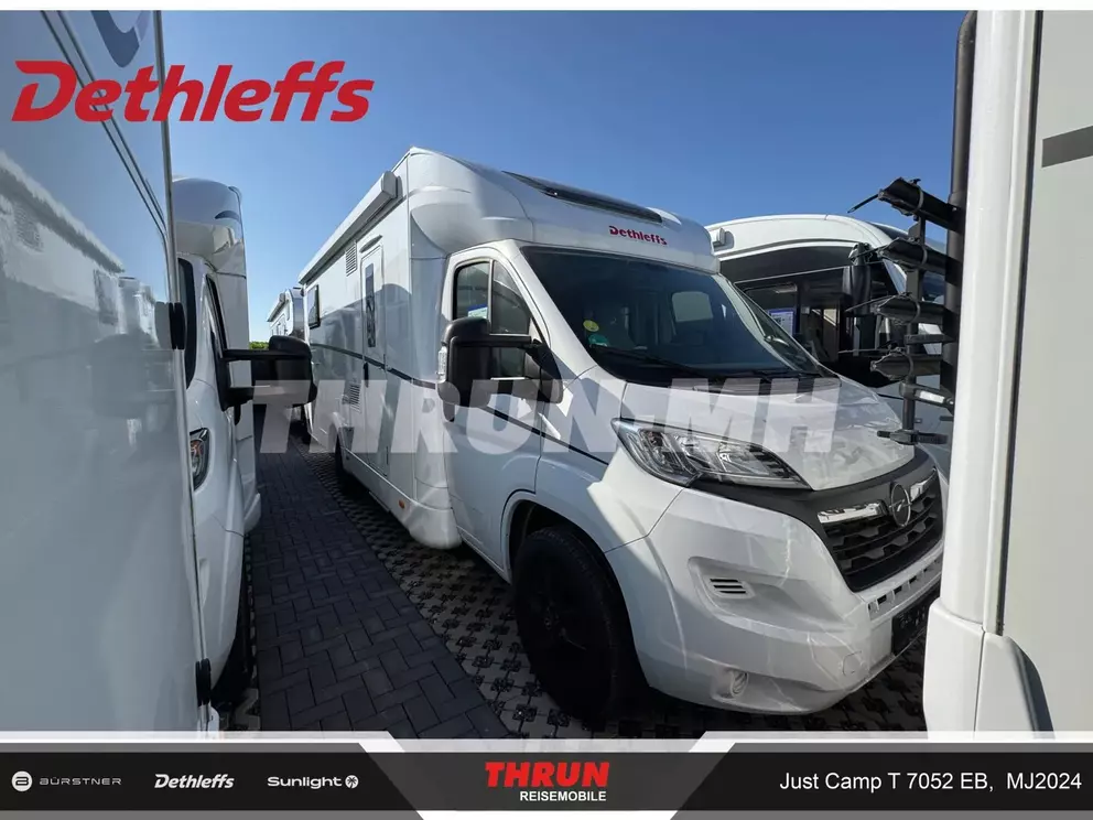1_JustCampT7052EB_vorne-rechts.46043431.jpg