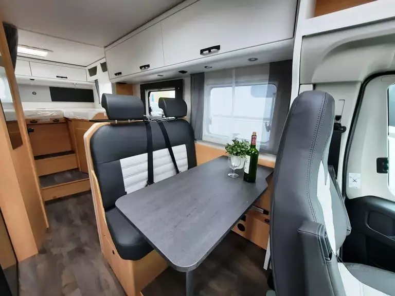 Sicht nach hinten schräg.44401530.jpg