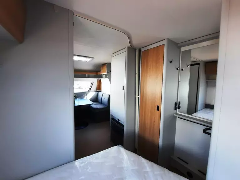 Sicht nach vorne schräg.44243358.jpg