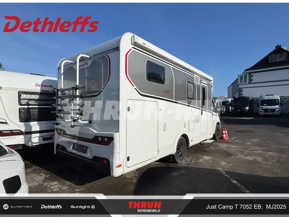 2_JustCampT7052EB_hinten-rechts.jpg