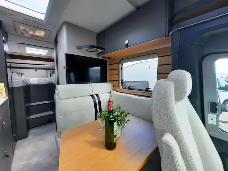 Sicht nach hinten schräg.39399199.jpg