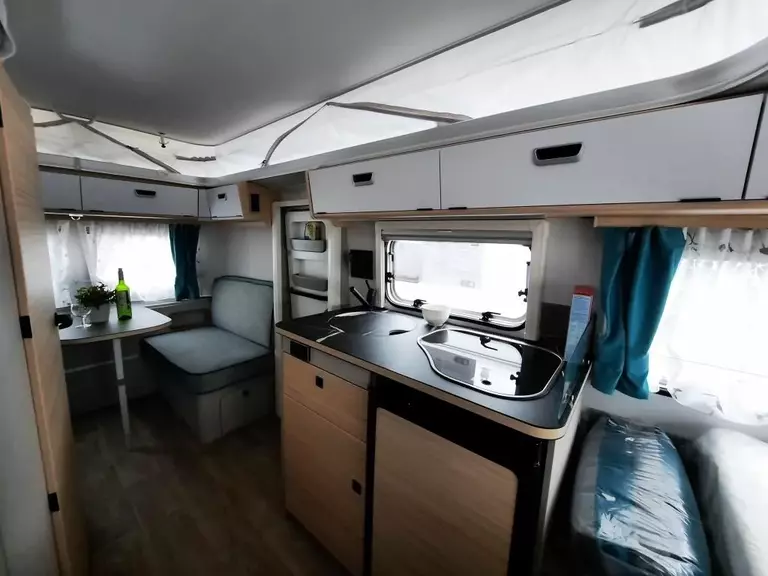 Sicht nach vorne schräg.36812033.jpg