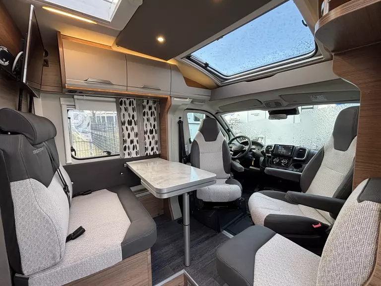 43330609.45311895.jpeg