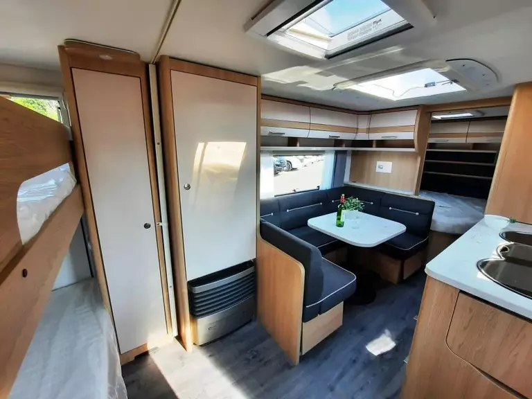 Sicht nach vorne schräg1.36345208.jpg