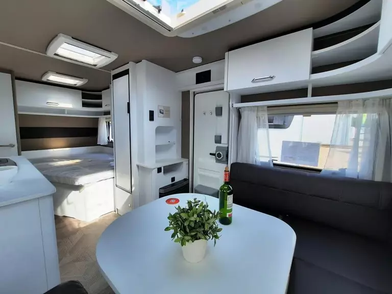 Sicht nach vorne schräg.35805921.jpg