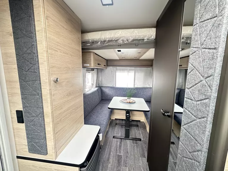 WB CaraOne 390 PUH 2026 - 4980 (12).JPG