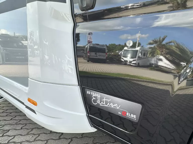 Knaus Live Ti 700 25 Years Edition  (2).45091727.JPG