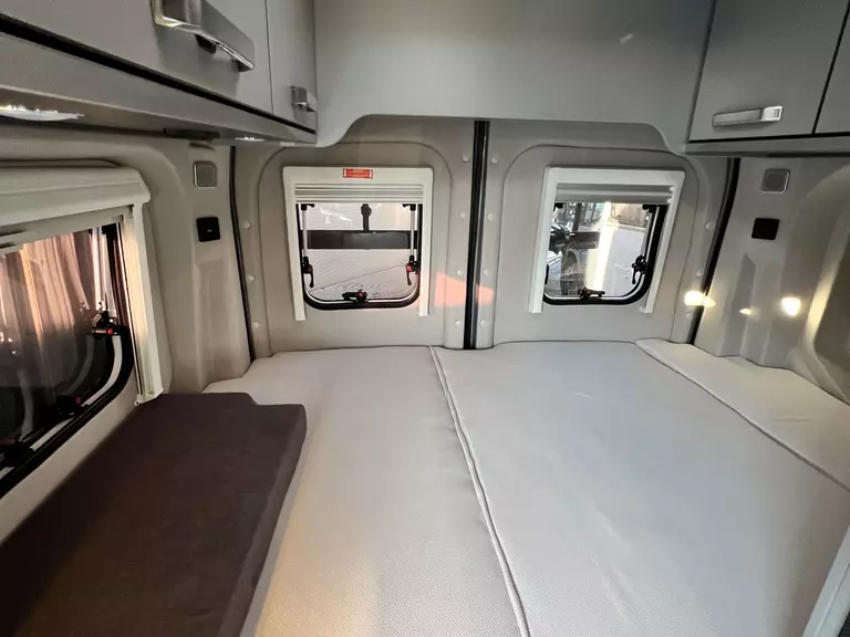 36768242.jpg