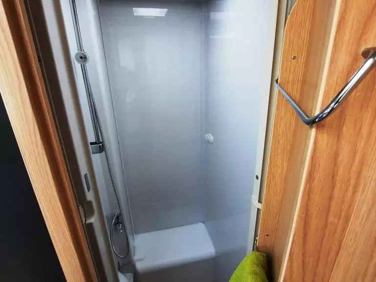 dusche.44868149.jpg