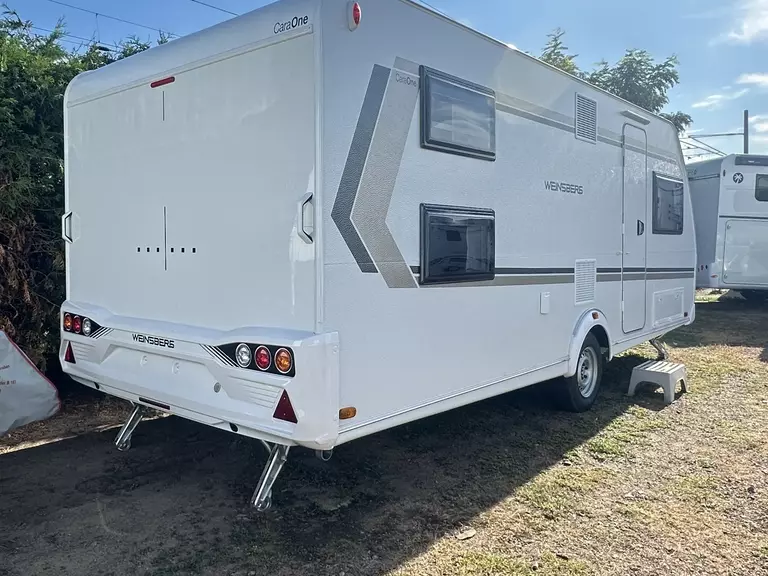 WB CaraOne 550 UK 5228 (2).JPG