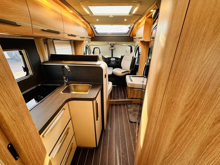 Knaus Sky Ti 700 MEG 4985  IC ( (5).43821229.JPG