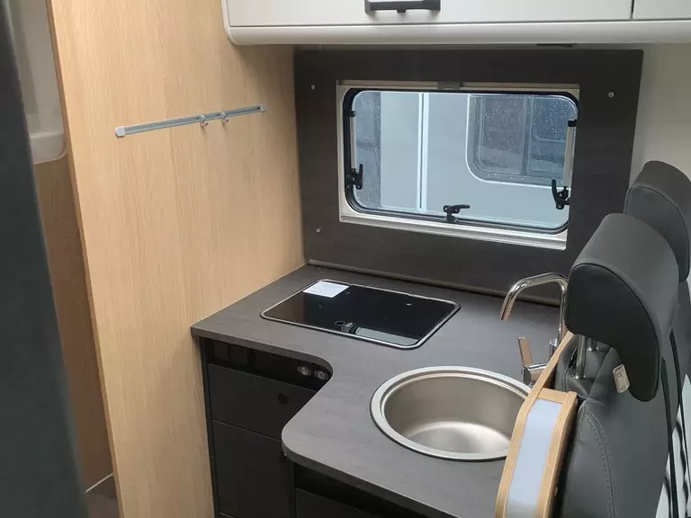 6.39190775.jpg